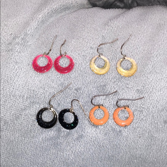 Earring hoop set - Picture 1 of 5